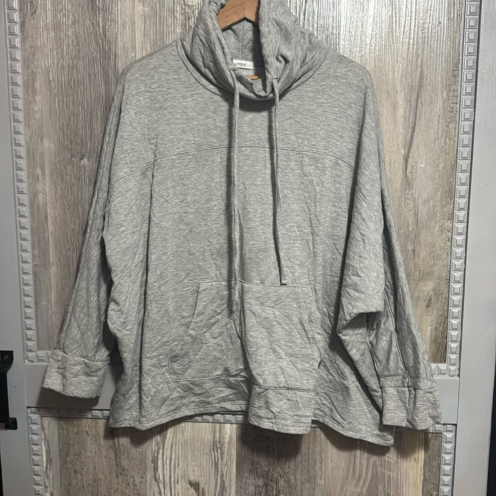 Oversized, gray lightweight hoodie